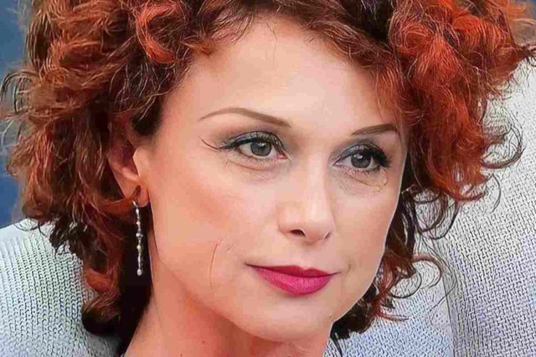 Beatrice Luzzi Incantevole Da Giovanissima, La Foto In Copertina: Com ...