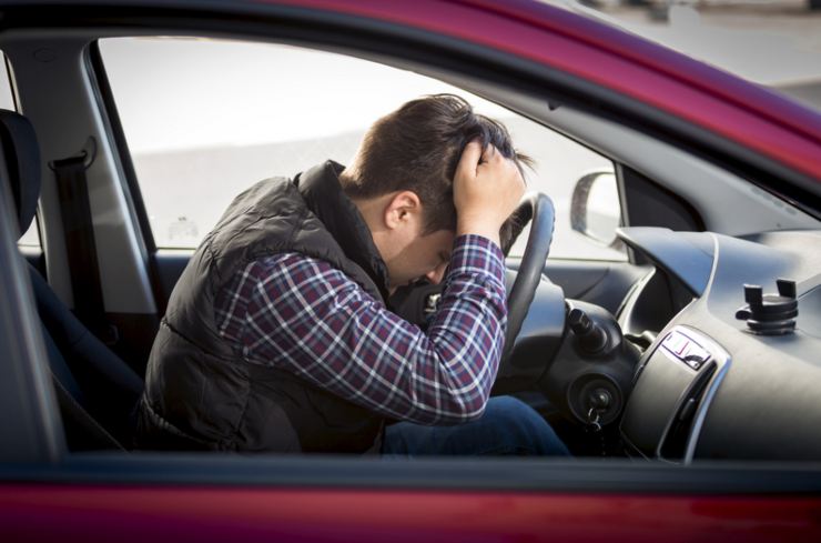 Stai respirando agenti cancerogeni all'interno della tua auto: lo ha rivelato lo studio