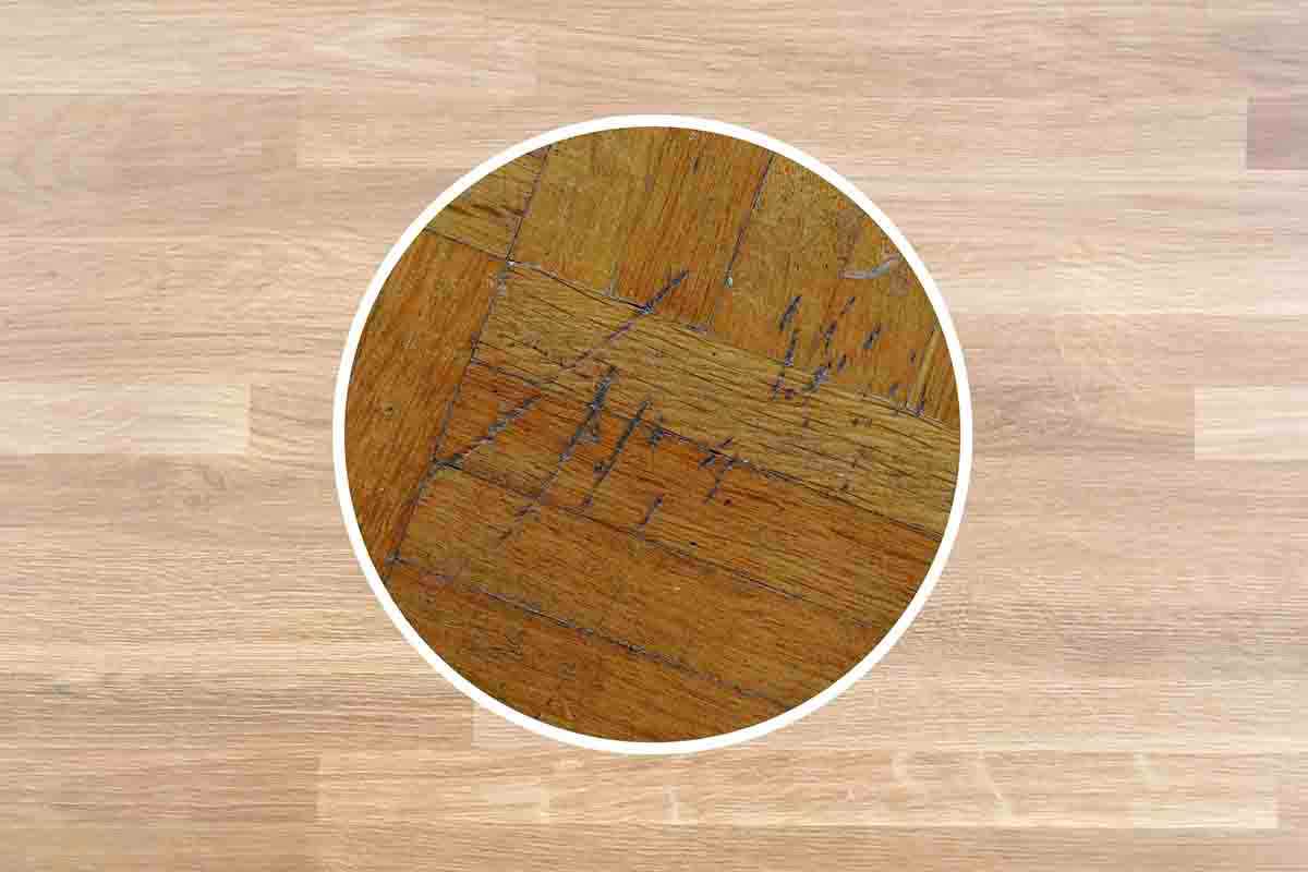 parquet si è graffiato a causa dei bambini o per il tempo che passa